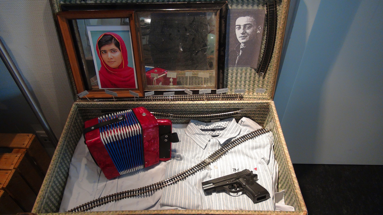 Expo TM valise Guillaume Van Bilzen A.S